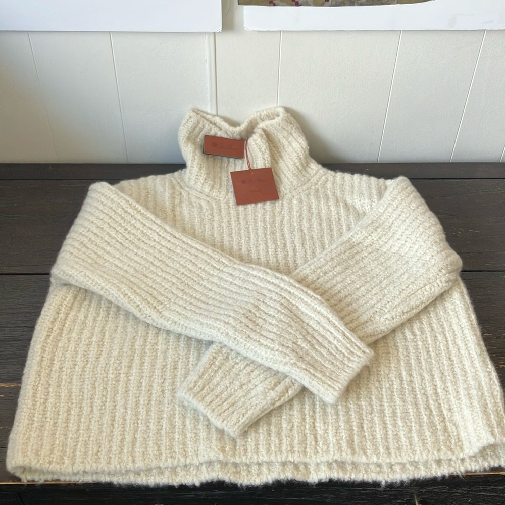 Loro Piana Air Cashmere turtleneck - small, new with tags